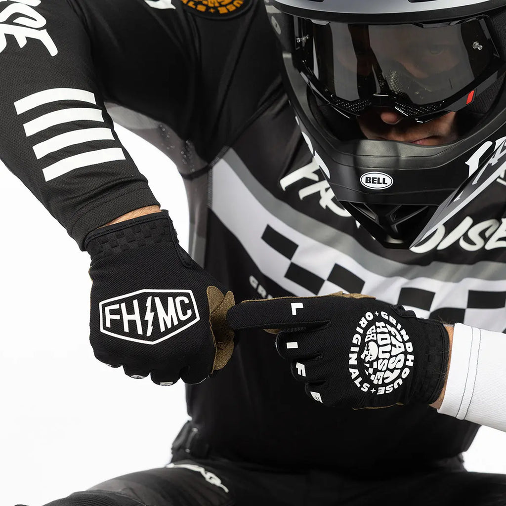 Speed Style Atomic Glove - Black
